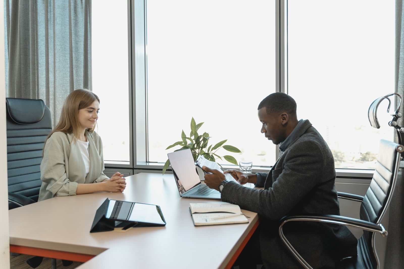 A forward-looking, goal-focused professional coaching conversation